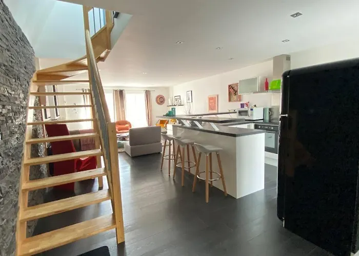 T3 Terrasse Centre Et *